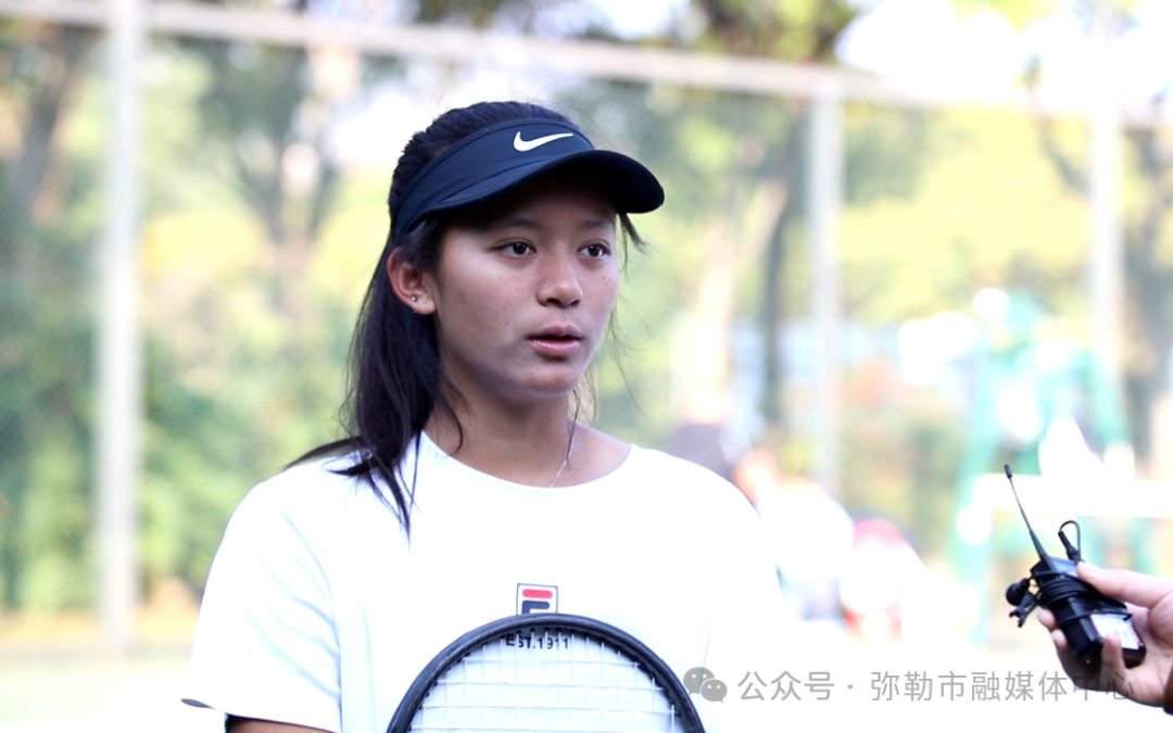 而這次缺席